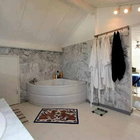 Aoc Sleeps 14 Pool Villa *