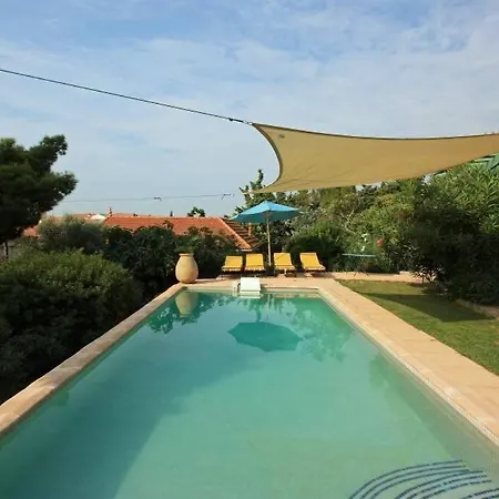 Aoc Sleeps 14 Pool *
